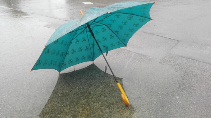 rain-2480124_1280